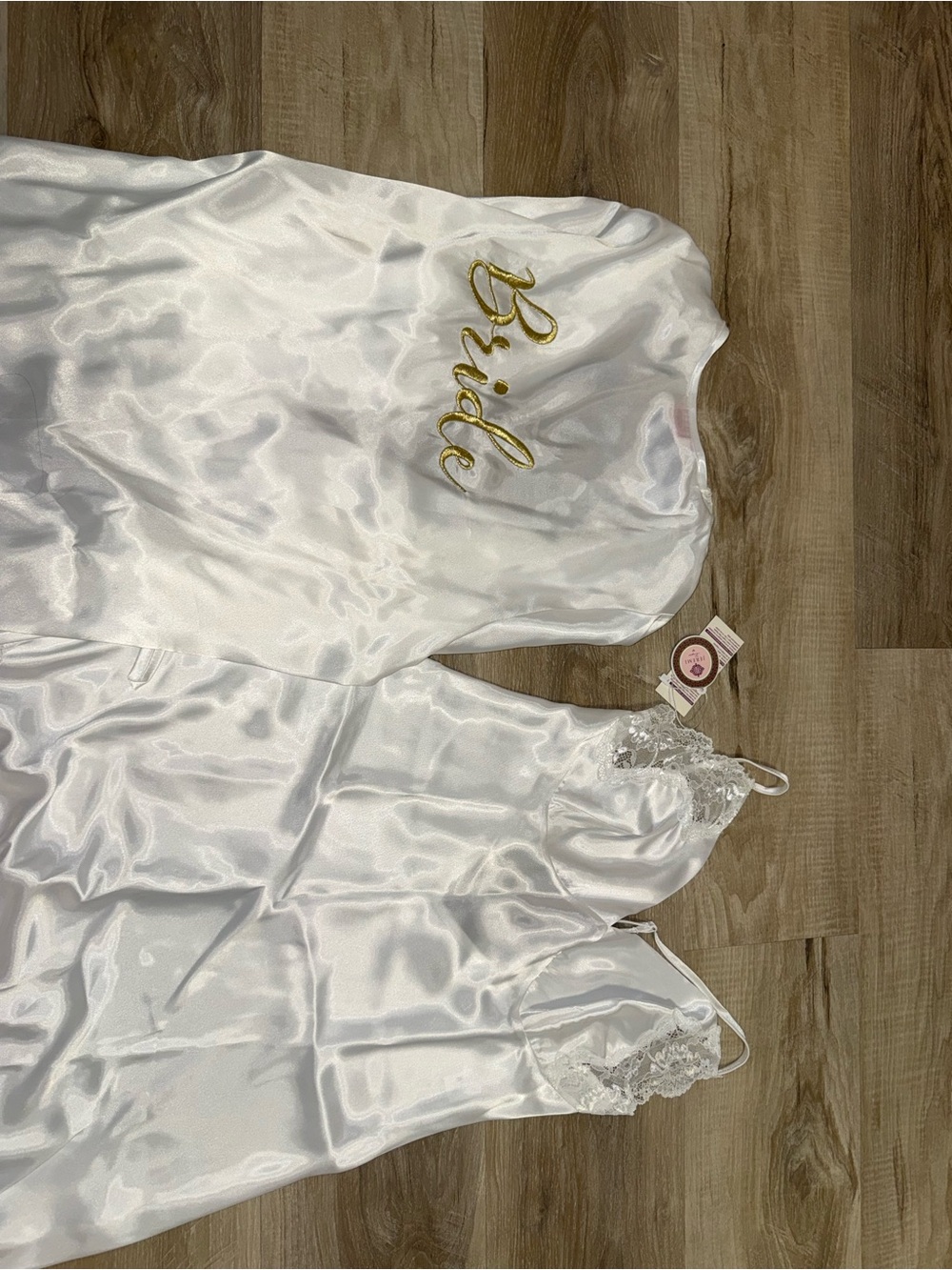 Lingerie Bride Satin Lace Robe and Chemise Set in White - Picture 4 of 5